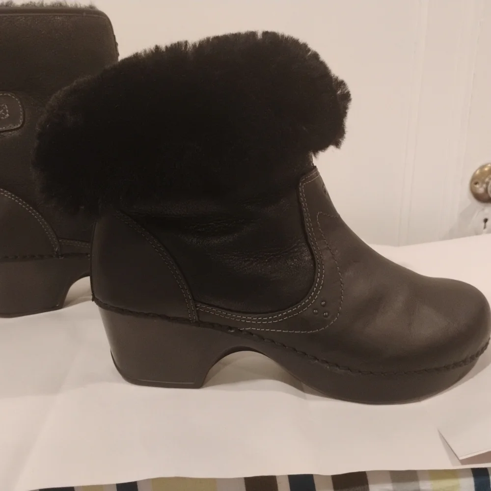 Dansko Women's Black Harper Leather Shearling Ankle Boots Size 41/ US 10.5 -11 - Picture 9 of 9